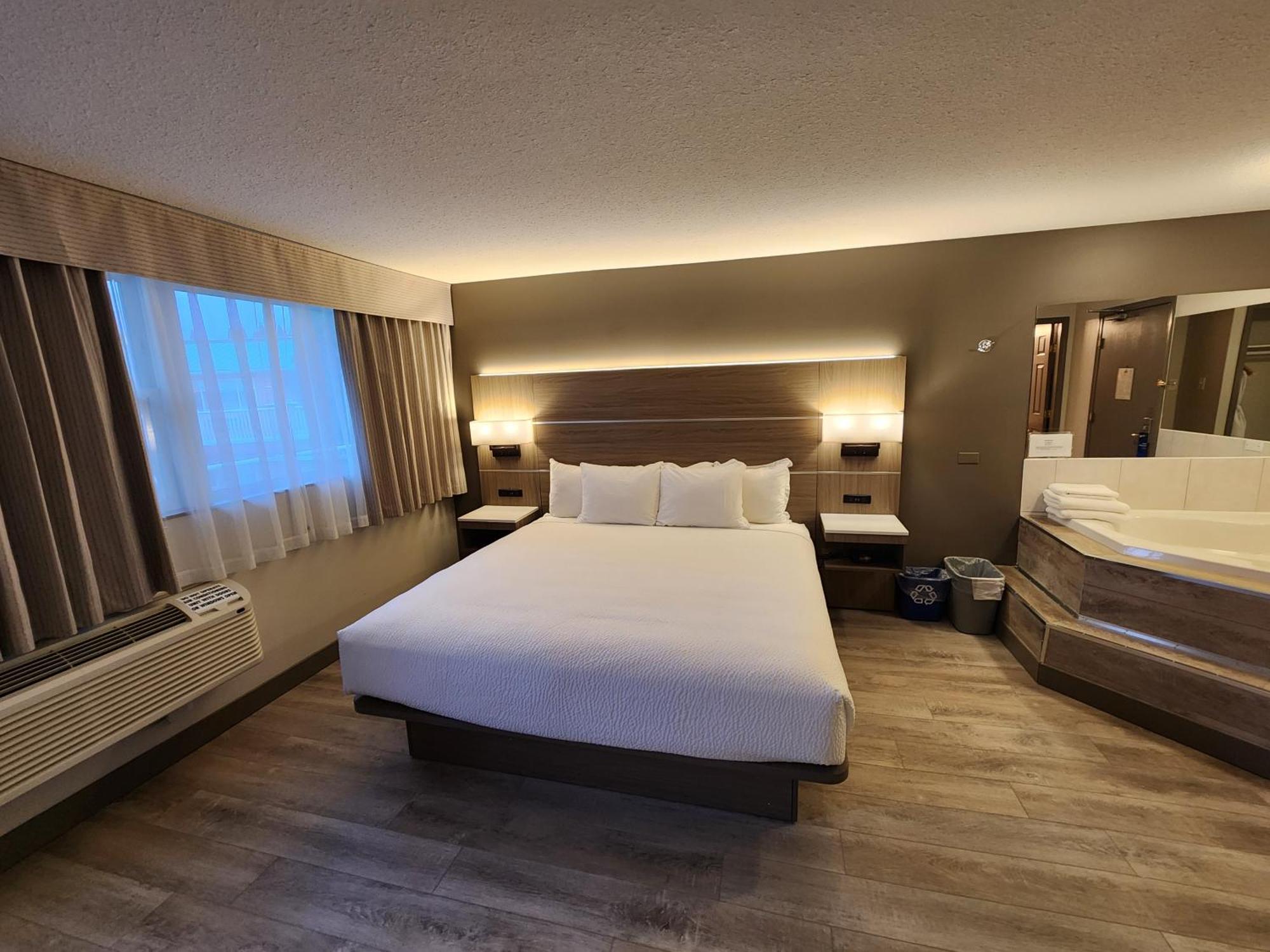 Days Inn By Wyndham Penticton Conference Centre Екстериор снимка