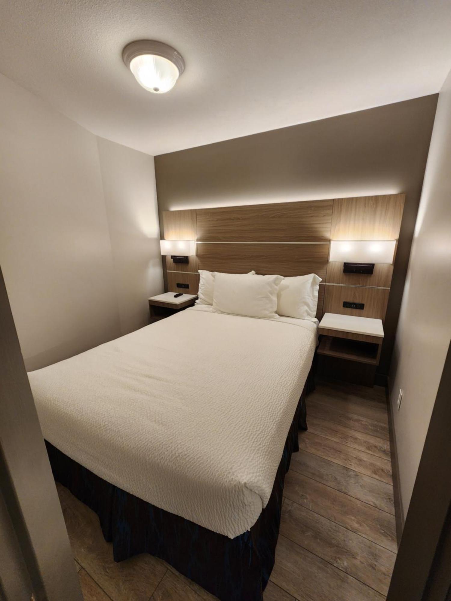 Days Inn By Wyndham Penticton Conference Centre Екстериор снимка