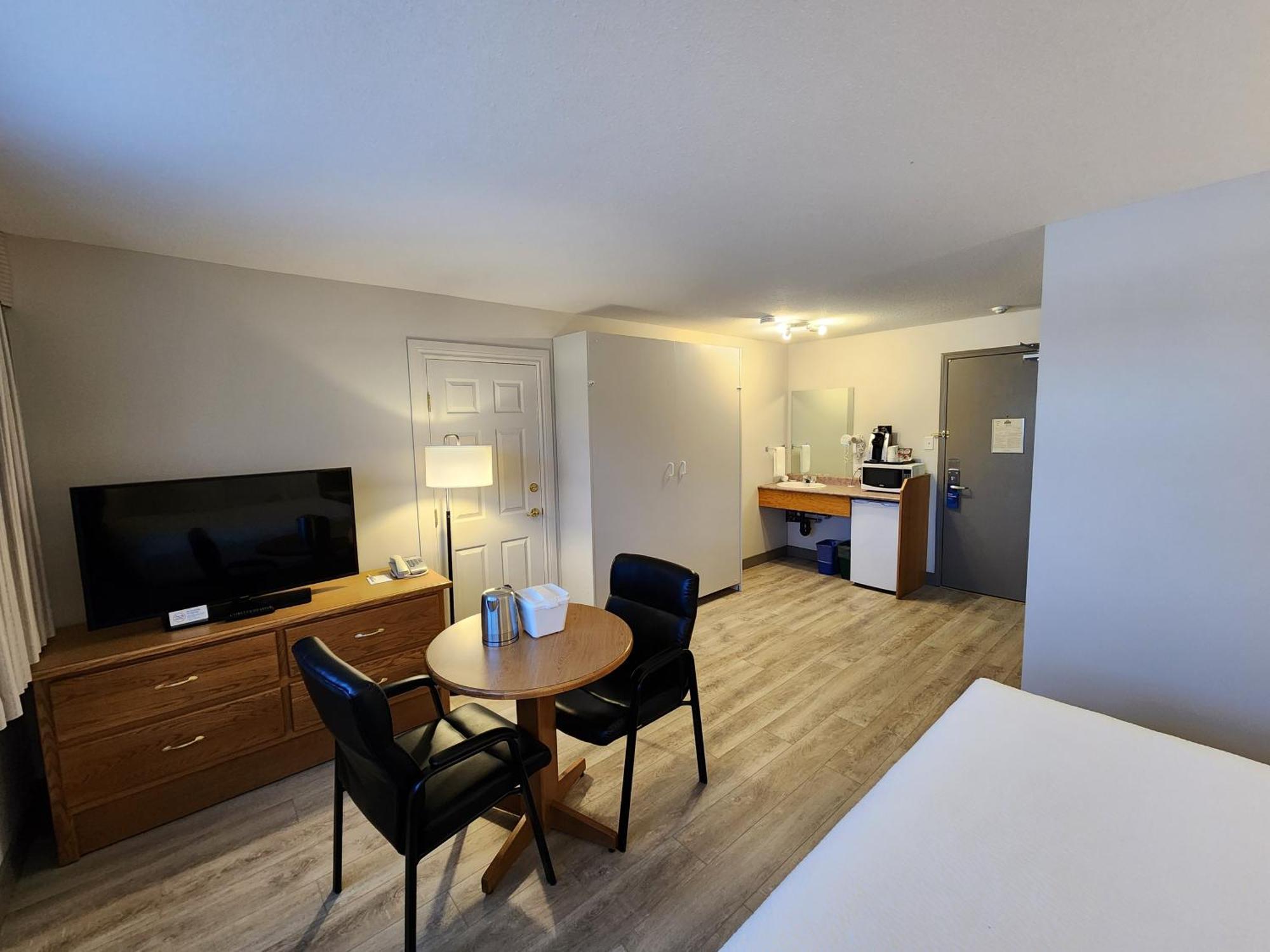 Days Inn By Wyndham Penticton Conference Centre Екстериор снимка