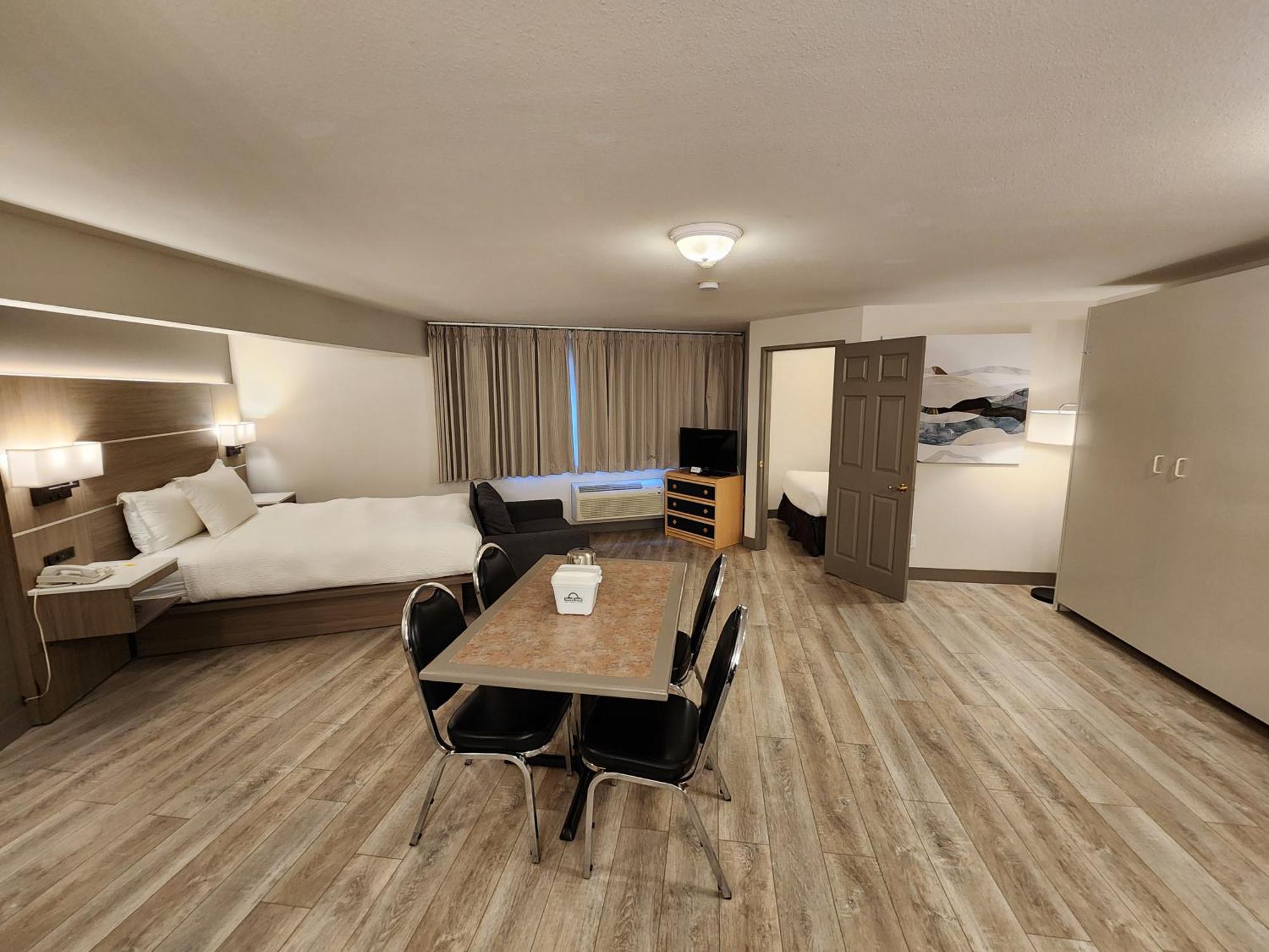 Days Inn By Wyndham Penticton Conference Centre Екстериор снимка