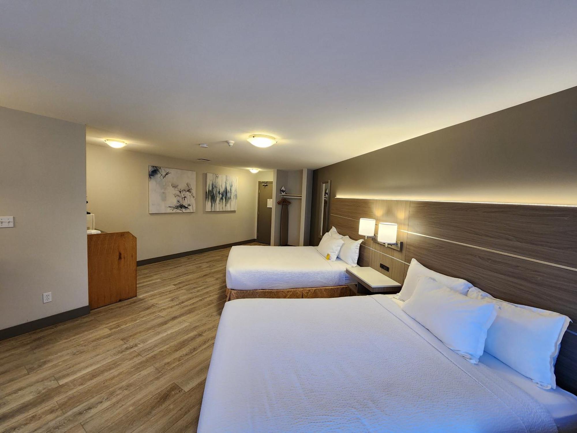 Days Inn By Wyndham Penticton Conference Centre Екстериор снимка