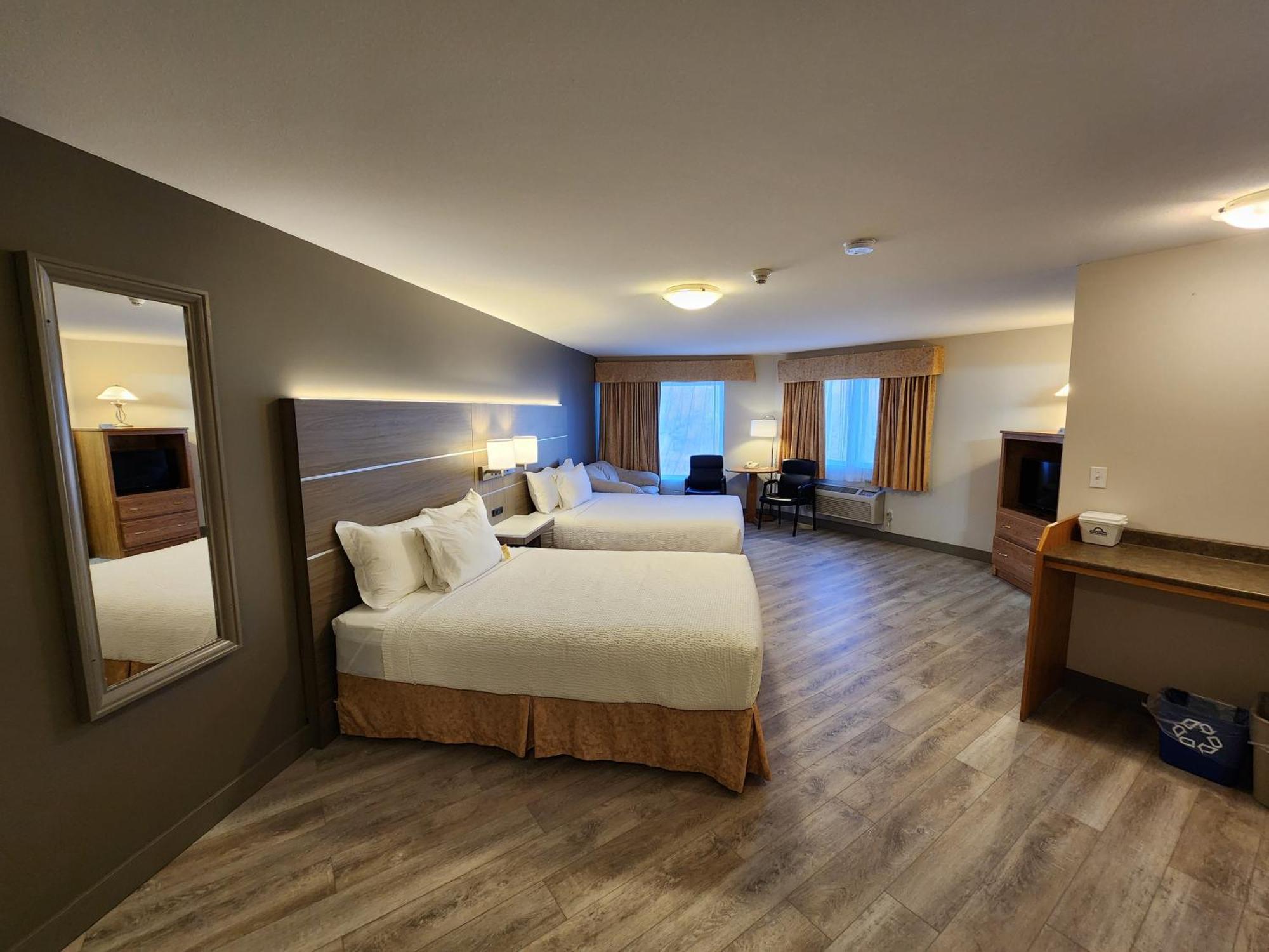 Days Inn By Wyndham Penticton Conference Centre Екстериор снимка