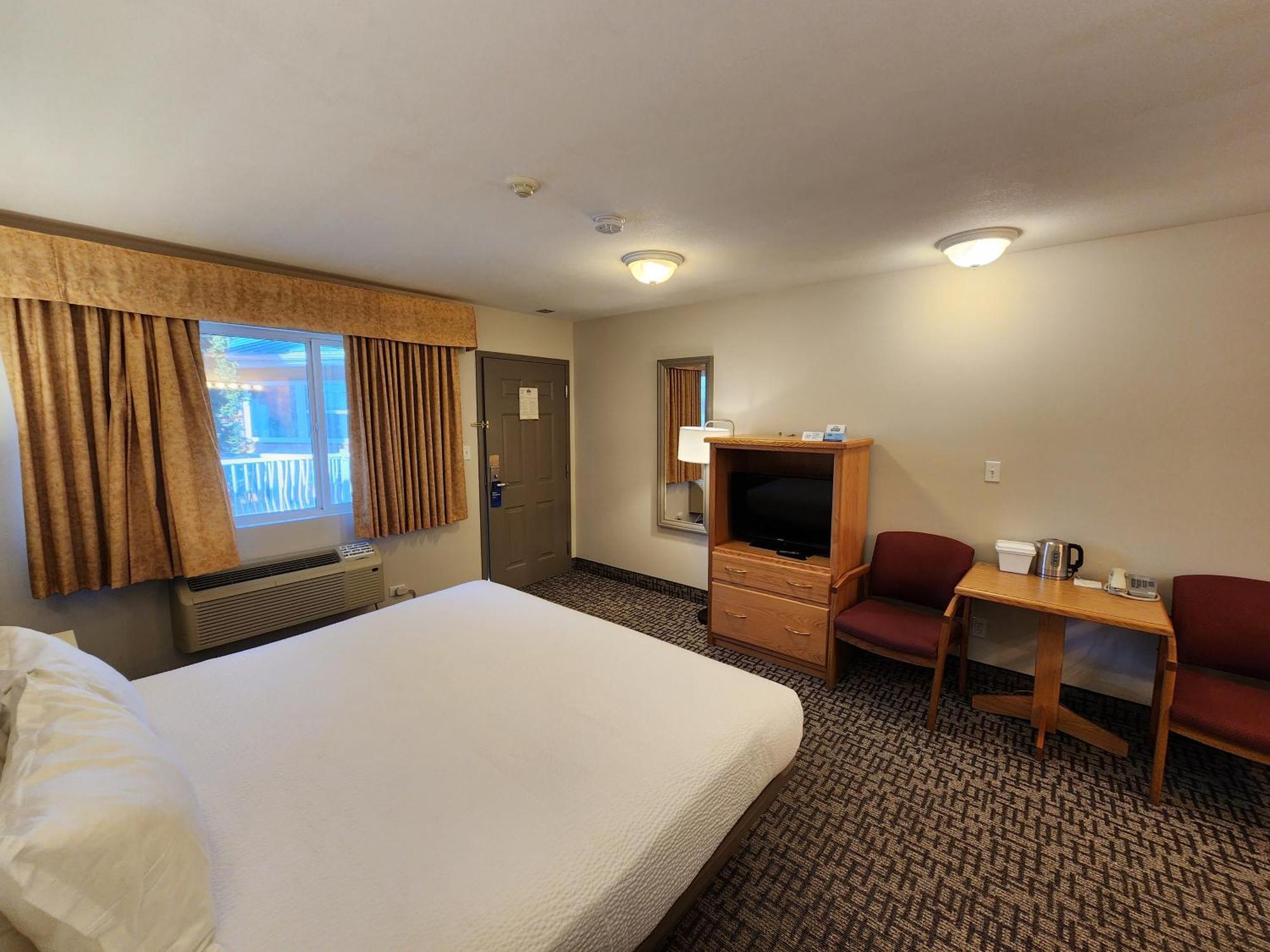 Days Inn By Wyndham Penticton Conference Centre Екстериор снимка