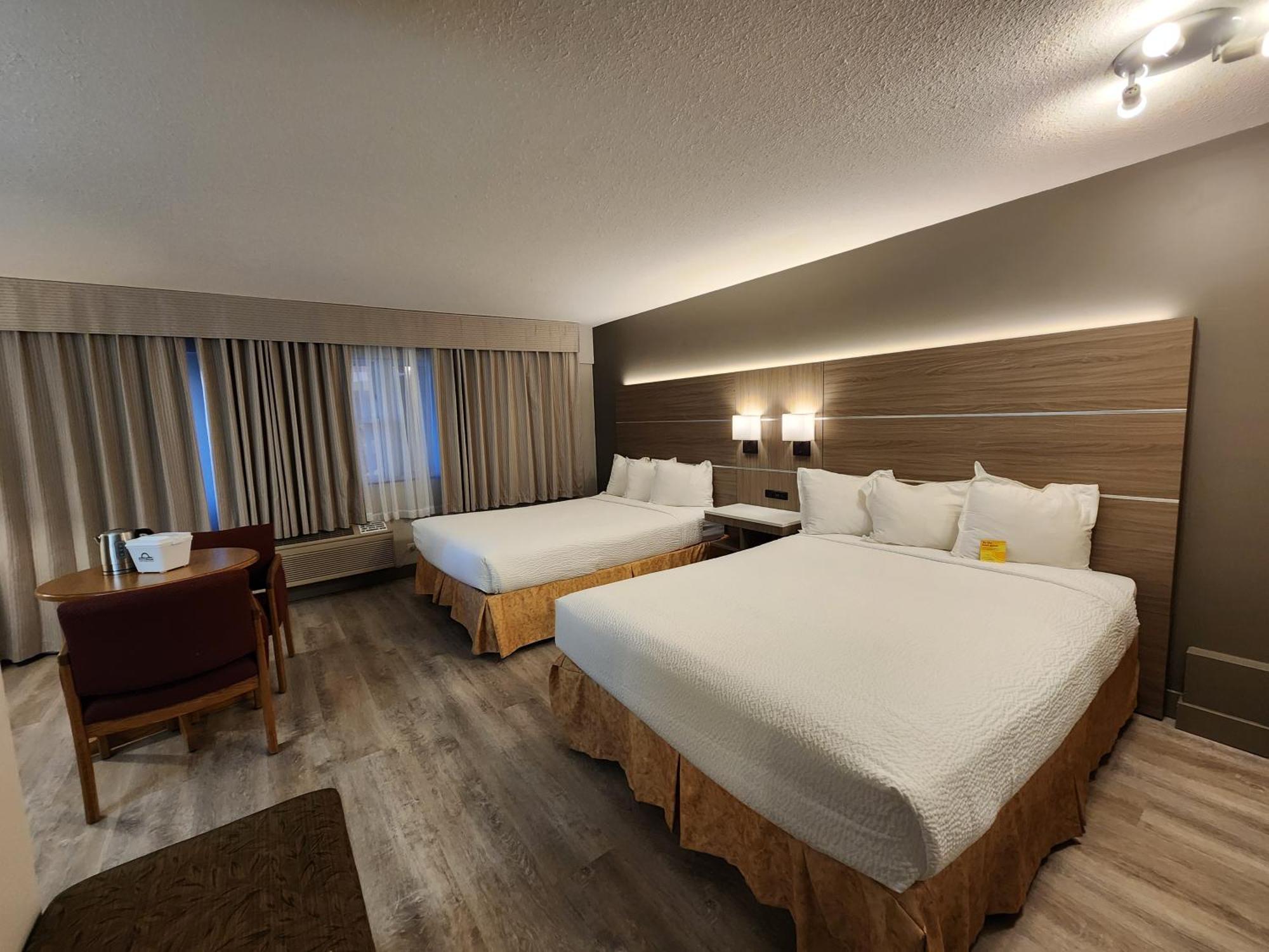 Days Inn By Wyndham Penticton Conference Centre Екстериор снимка