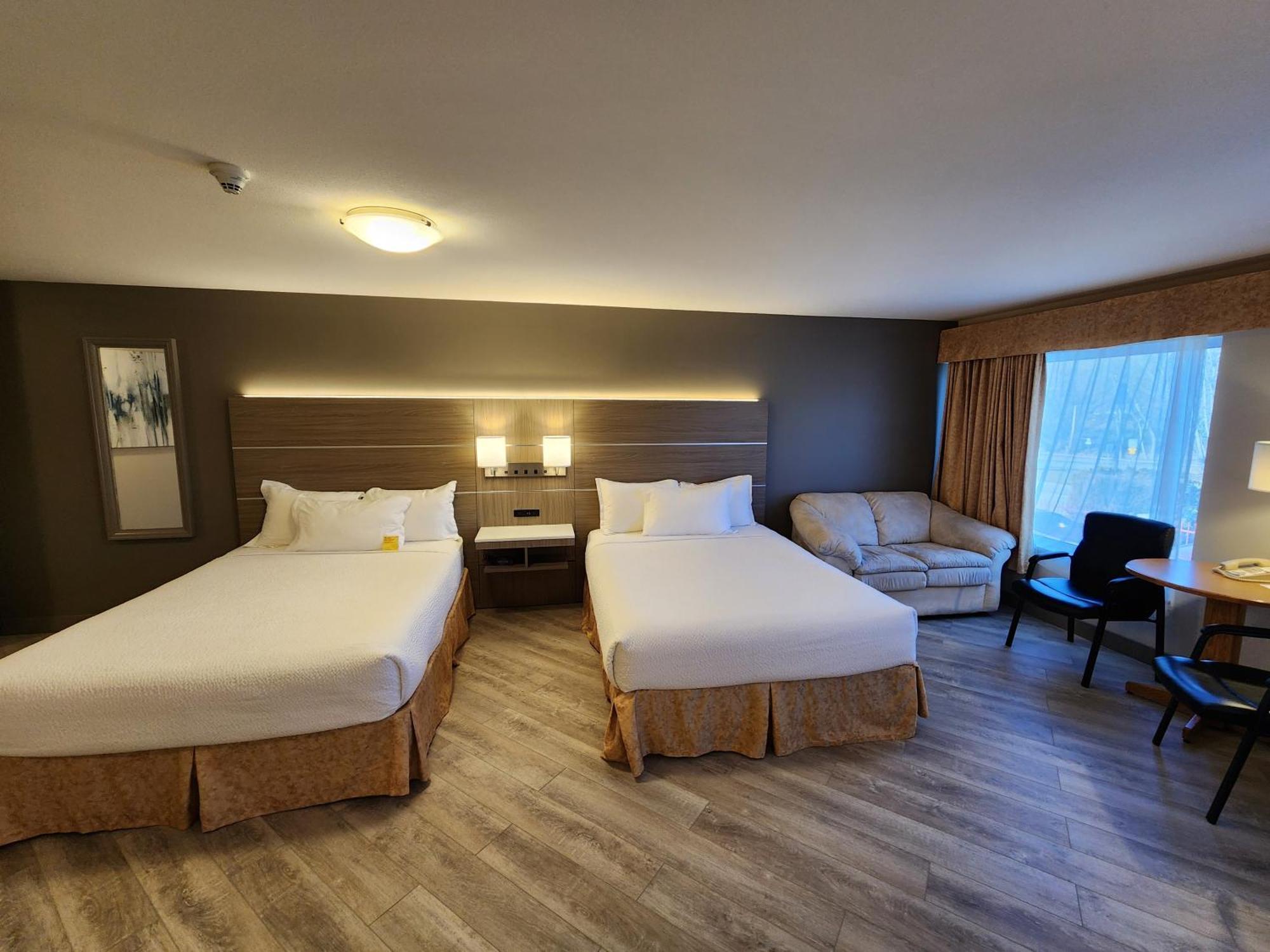 Days Inn By Wyndham Penticton Conference Centre Екстериор снимка