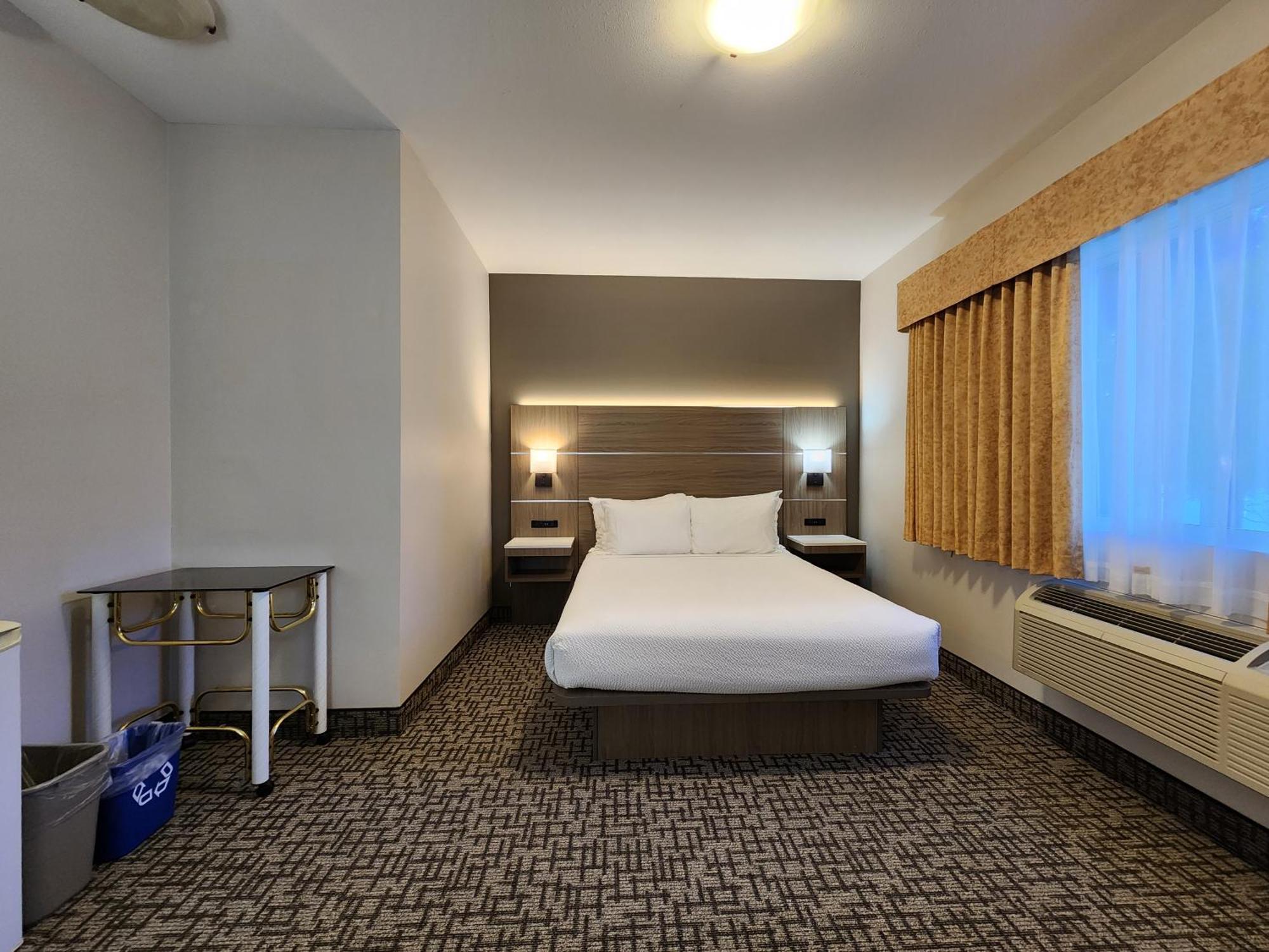Days Inn By Wyndham Penticton Conference Centre Екстериор снимка