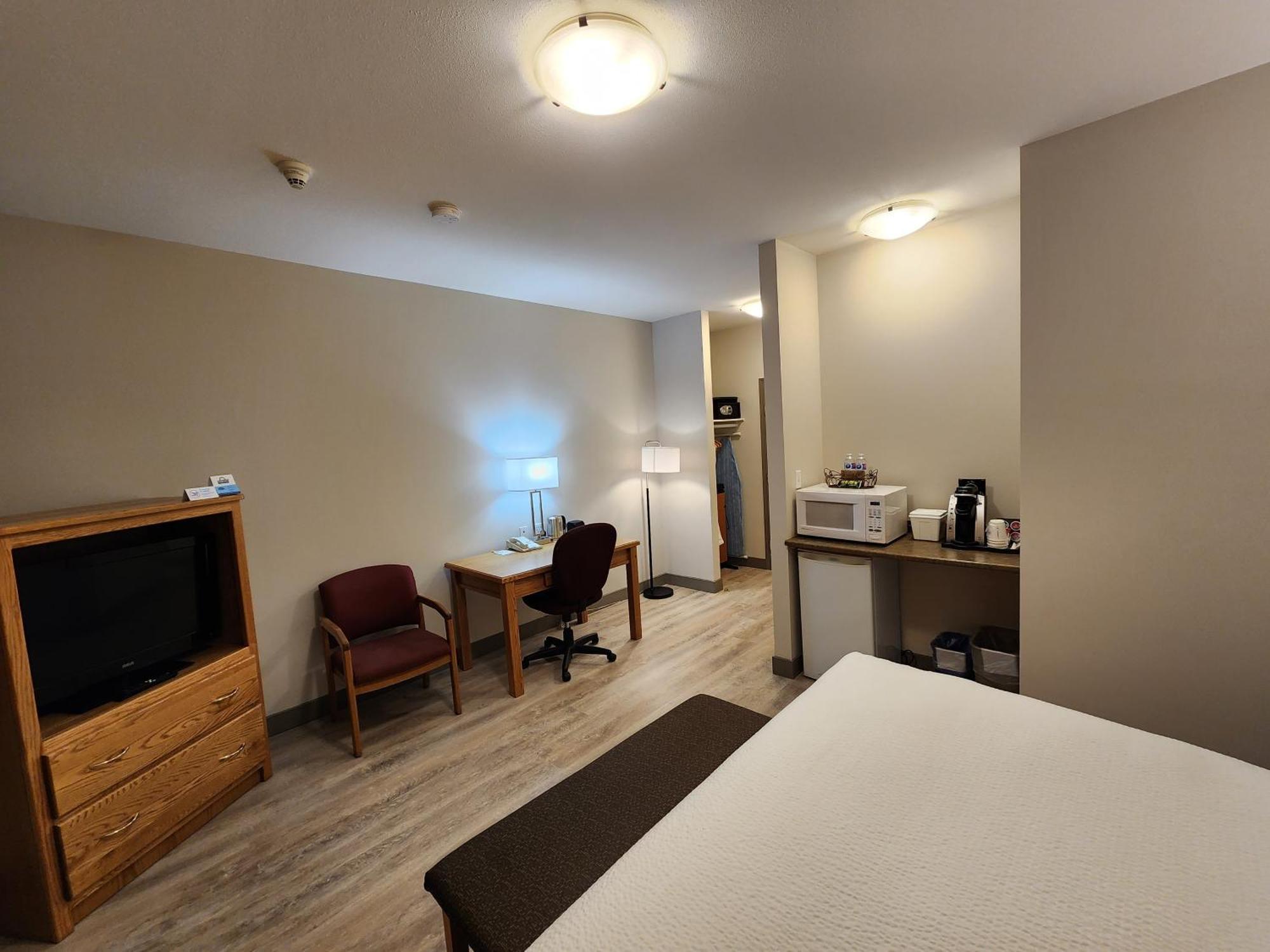 Days Inn By Wyndham Penticton Conference Centre Екстериор снимка