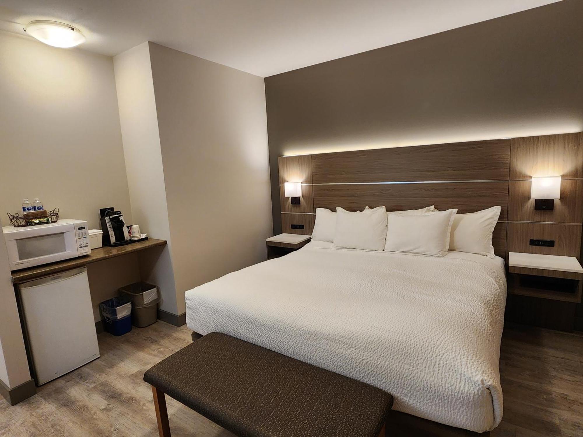Days Inn By Wyndham Penticton Conference Centre Екстериор снимка